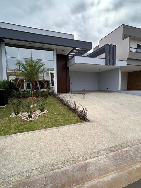 Casa à venda em Indaiatuba, Jardim Residencial Dona Lucilla, com 3 suítes, com 195 m²