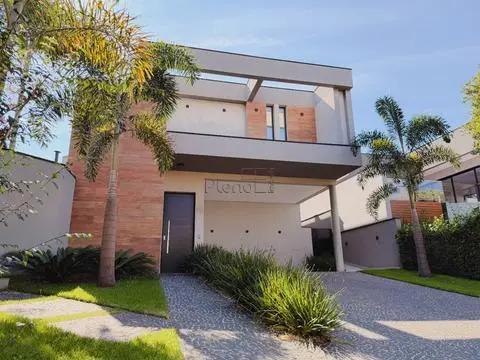 Casa à venda em Campinas com 3 suítes, com 332.93 m²