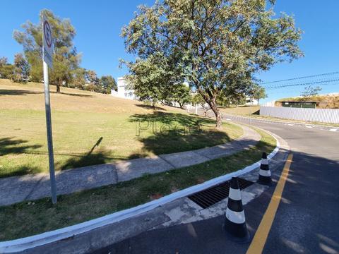 Terreno à venda e para locação com 1018 m² no Loteamento Alphaville Campinas, Campinas. 