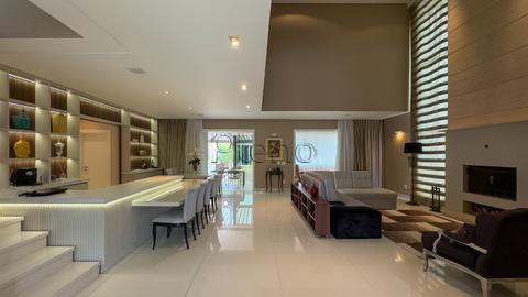 Sobrado à venda em Campinas, Sousas, com 5 suítes, com 550 m², Jardim Botânico