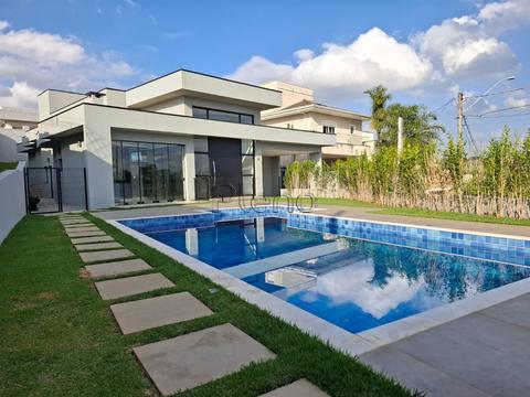 Casa à venda com 4 quartos no Swiss Park em Campinas