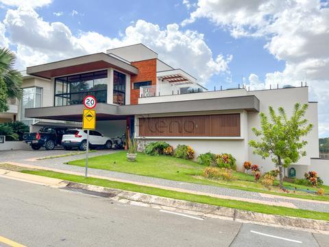 Sobrado à venda em Campinas, Swiss Park, com 3 suítes, com 438 m²