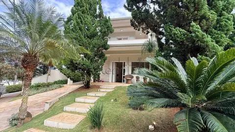 Sobrado para alugar em Valinhos, Condominio Ouro Verde, com 3 suítes, com 332.34 m²