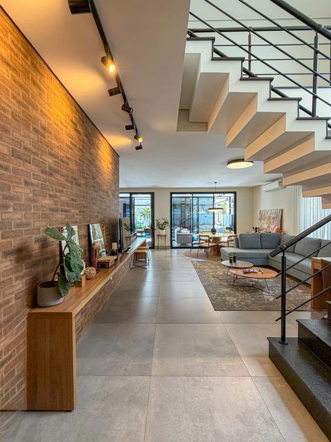 Sobrado à venda em Campinas, Swiss Park, com 5 suítes, com 330 m²