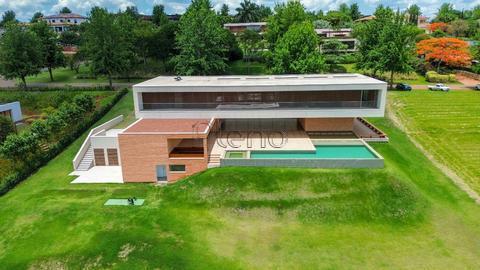 Sobrado à venda com 6 suítes no Condomínio Quinta da Baroneza II em Bragança Paulista