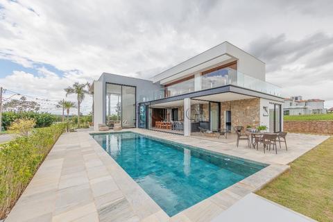 Sobrado à venda com 5 suítes no Jardins do Golfe Residencial em Indaiatuba