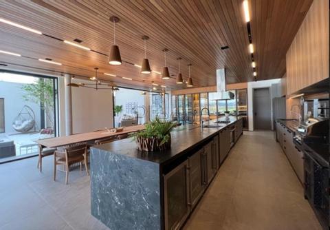 Sobrado à venda em Campinas, Ville Sainte Hélène, com 5 suítes, com 840 m², Ville Sainte Helene